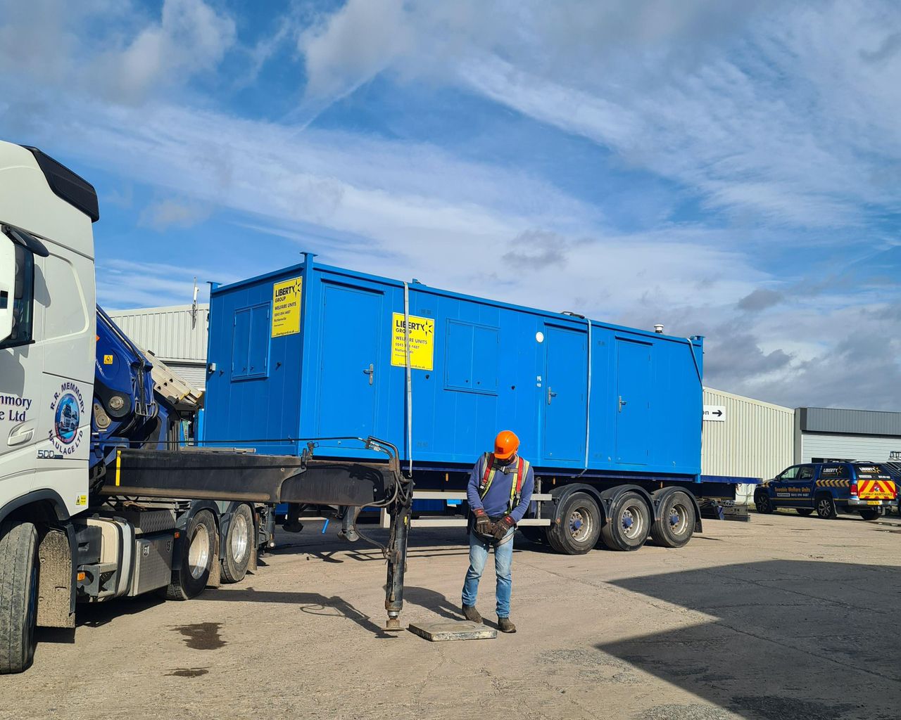 20′ Office Container, Premium